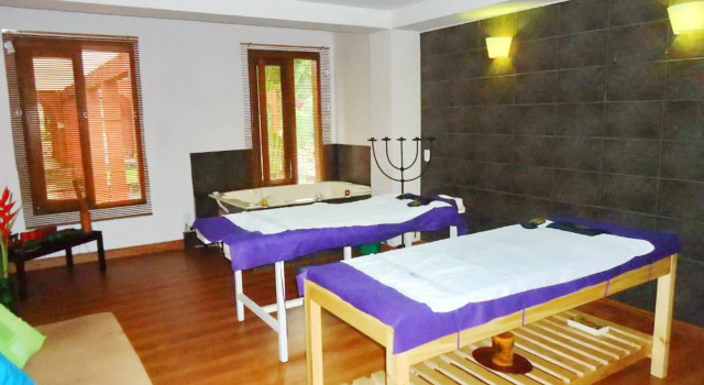 Hotel Guadalajara, Забронировать Отель Отели в центре Буга, в центре, Парковка, Завтраки