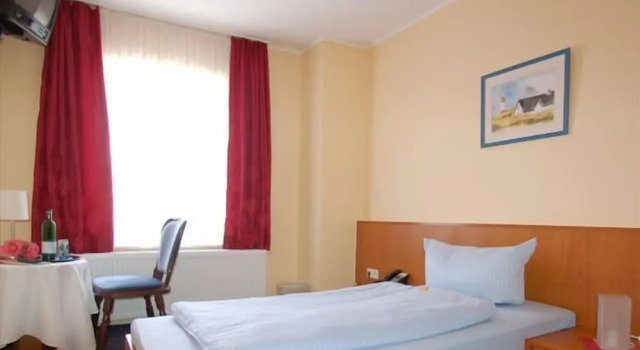 Одноместный номер Standard Hotel Hohenzollern