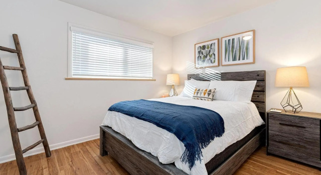 Centrally Located Townhome Near PVH - Dog Friendly, Забронировать Отель Форт-Коллинс Колорадо, рядом с UCHealth Poudre Valley Hospital