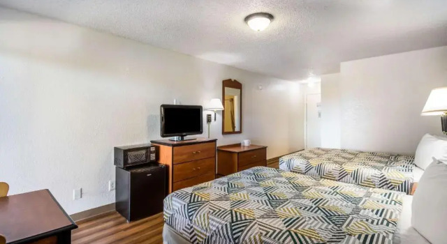 Четырёхместный номер Deluxe Motel 6-Hot Springs, AR