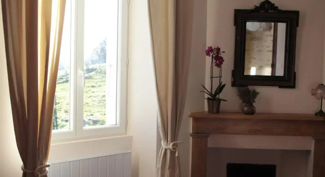 Chez Juliette Maison Gite Hôtel, Buchen Sie Hotel Bartrès Languedoc-Roussillon