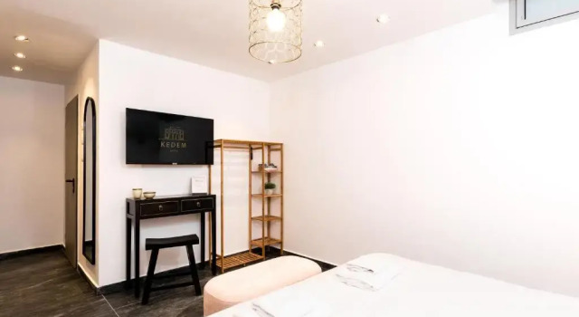 Студия KEDEM Underground - By Beach Apartments TLV