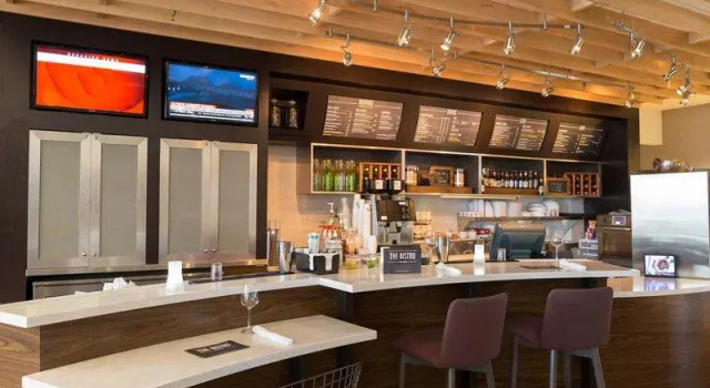Люкс Courtyard by Marriott Morgantown