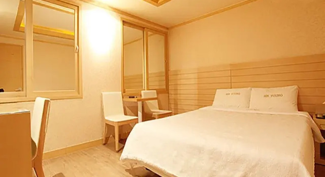 Shin Young Motel, Rezerwuj Motel Yeongdeungpo-Gu Seul, w pobliżu Singil Station