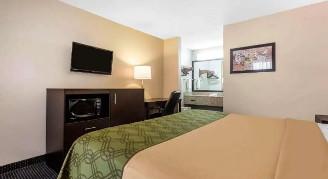 Номер Standard Travelodge by Wyndham North Charleston