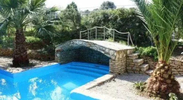 Trizonia House, Prenota Hotel Dorida Grecia Centrale