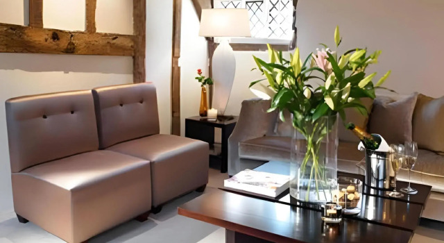 Lavenham Great House Hotel & Restaurant, Book Hotel 5-stjernede hoteller i Suffolk, 5*