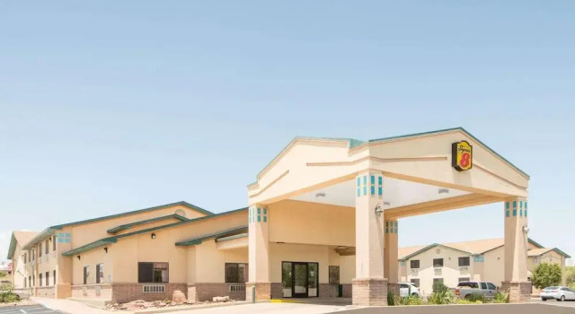 Days Inn Santa Rosa, Varaa Hotelli Hotellit New Mexico pysäköinnillä, Pysäköinti
