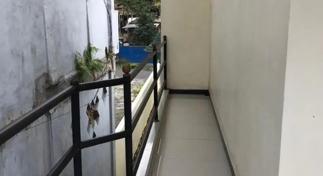 Villa Bintang, Rezervasyon Villa Batu villalar, Taman Wisata Tirta Nirwana Songgoriti yakınında, Villa