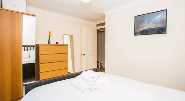 North London Flat for 2 People, Забронировать Отель Отели Англии 3 звезды, 3*