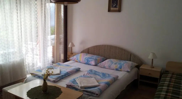 Agi Panzio Obuda