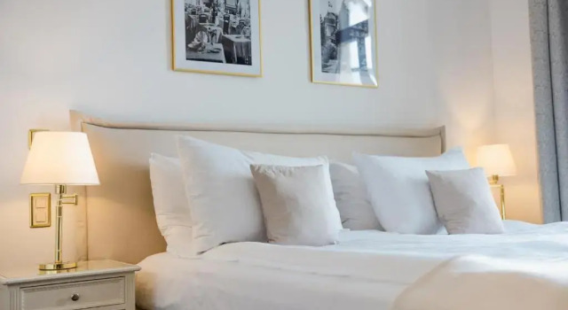 Двухместный номер Deluxe с балконом и с видом на озеро Le Mirador Resort & Spa