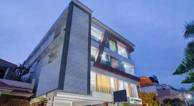 Capital O  76872 Hotel Maira, Rezerwuj Hotel Hotele w Uttarakhand z basenem, Basen