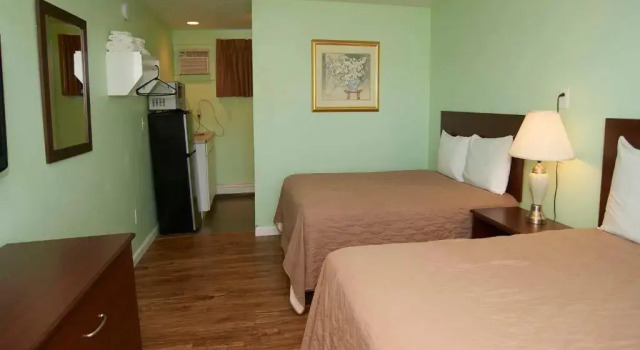 Marguerite Motel, Забронировать Мотель Отели Хэмптон 3 звезды, рядом с Концертный зал Casino Ballroom, 3*