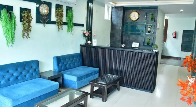 Hotel Yatharth Inn, Забронировать Отель Бизнес-отели Варанаси, 4* 5*