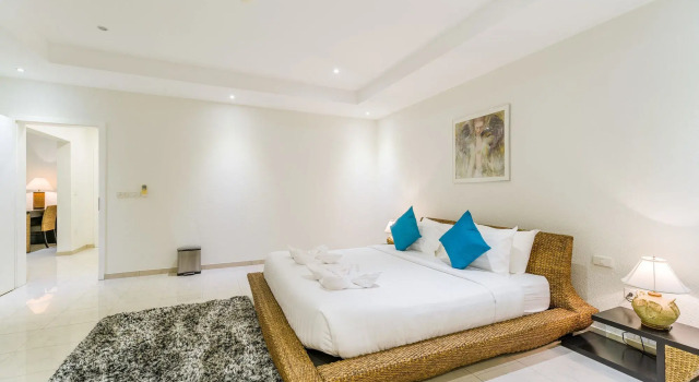 Luxury Pool Villa 52
