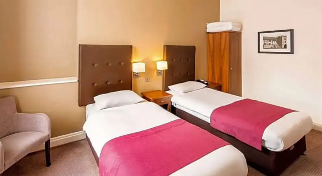 Номер Standard Mercure Southampton Centre Dolphin Hotel