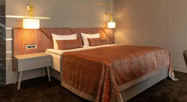 Полулюкс B&C HOTEL