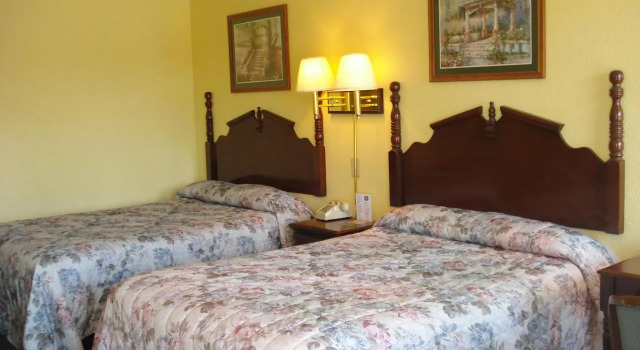 Standard Vierer Zimmer Micanopy Inn