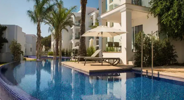 Двухместный номер Superior с балконом и с видом на бассейн Insotel Tarida Beach Resort & SPA