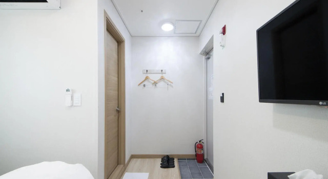 Одноместный номер Standard K-Guesthouse Premium Nampo 1
