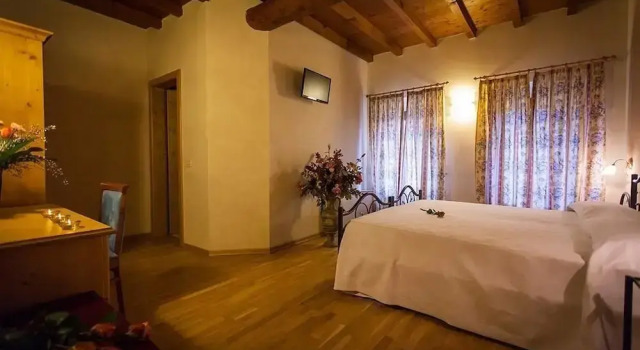 Двухместный номер Superior с балконом Hotel Alla Corte dei Bicchi