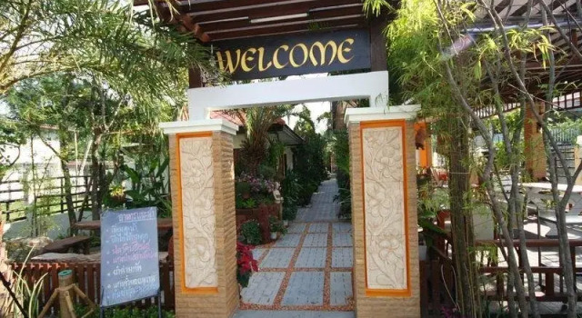Tee Hut Resort
