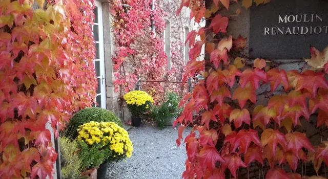 Moulin Renaudiots, Book Hotel Hoteller i Autun med pool, Swimmingpool