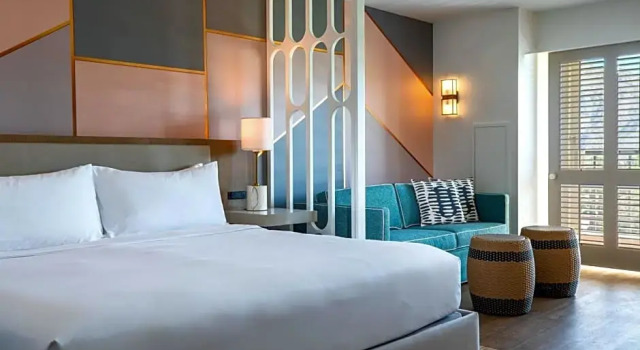 Двухместный номер Standard с видом на бассейн Renaissance Esmeralda Resort & Spa, Indian Wells