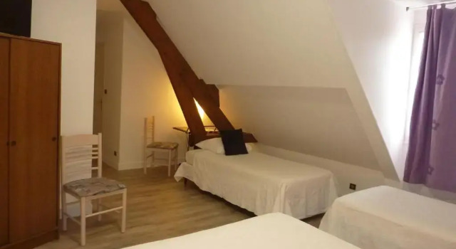 Четырёхместный номер Economy Hôtel A La Renommée