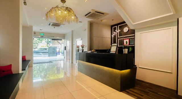 Victoria Hotel, a NuVe Group Collection