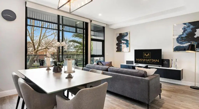 Апартаменты Deluxe Manhattan Apartments - Caulfield North