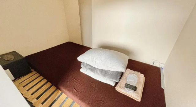 Кровать в общем номере Book Tea Bed IZUOSHIMA