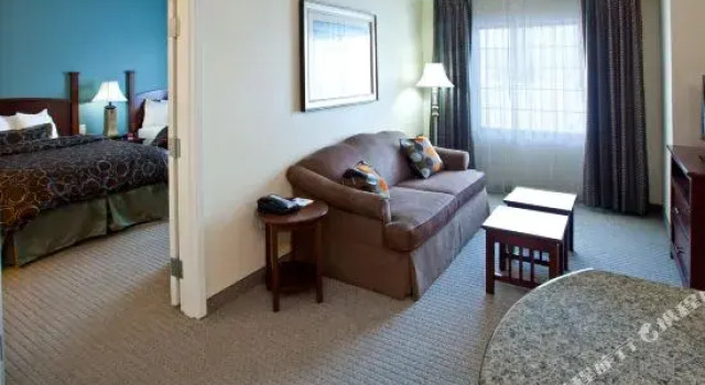 Люкс Homewood Suites by Hilton South Bend Notre Dame Area