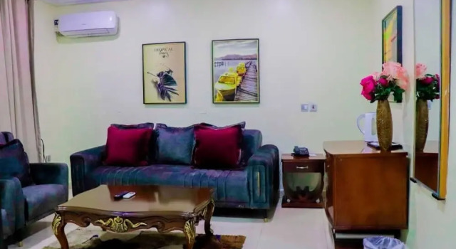 Golden Tulip Evergreen Hotel - Rivotel, Rezervați Hotel Port Harcourt 