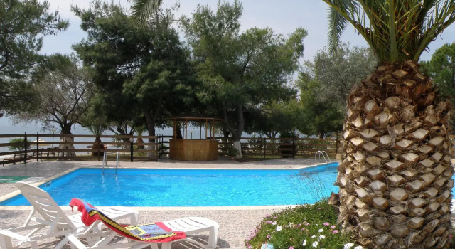 Hotel Petit Village, Забронировать Отель Бизнес-отели Эретрия, 4* 5*