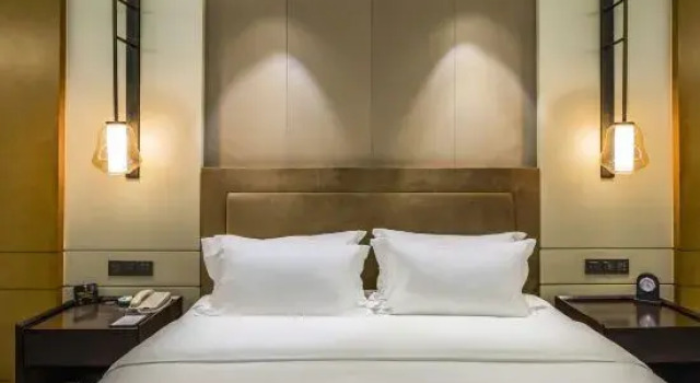 Люкс Xinhua Jian'guo Hotel