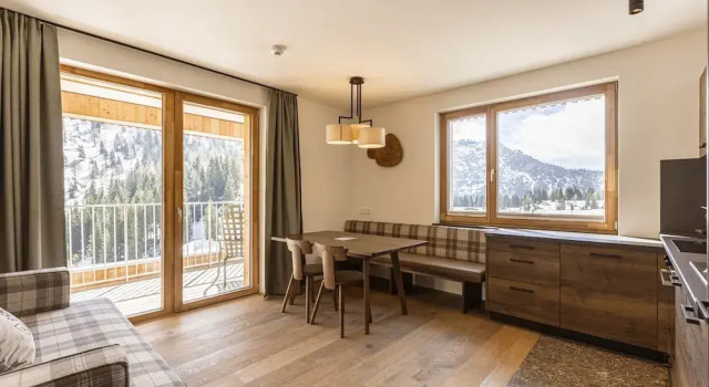 Апартаменты Superior Lodge With Balcony