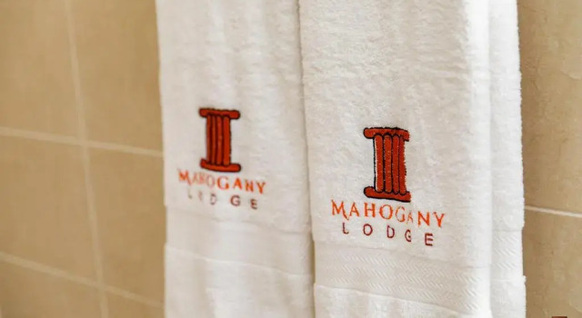 Апартаменты Mahogany Lodge, Cantonments