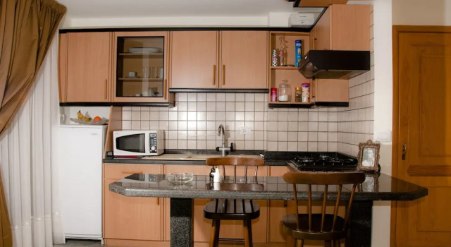 Апартаменты White House Apartments