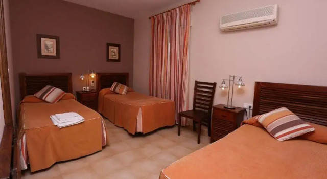 Трёхместный номер Standard Hotel Andalucia