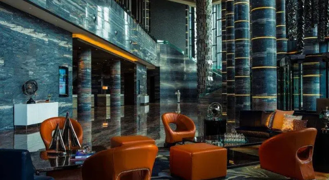 Номер Standard Renaissance Guiyang Hotel