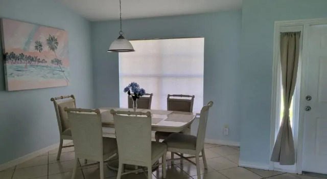Large 3 bedroom house situated in a quiet neighborhood, Забронировать Отель Кейп-Корал Southwest Florida