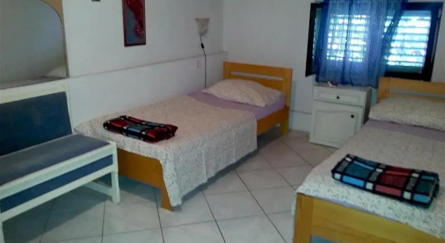 Spacious Holiday House Hana, Sleeps 12