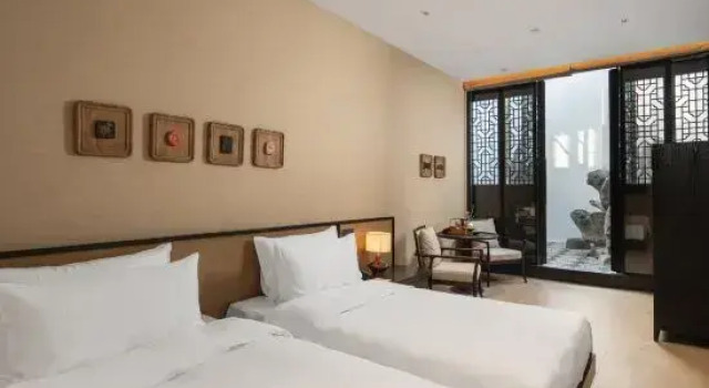 Семейный люкс с видом на внутренний двор Suzhou Pingjiang Road Yihe Songmaoju (Pingjiang Road Historic Street Shop)