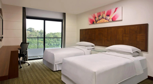 Двухместный номер Premium с балконом Four Points By Sheraton Visakhapatnam