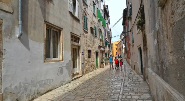 Svalba Old Town Apartments, Забронировать Апартаменты/квартира Ровинь Rovinj Riviera, рядом с Пристань для яхт Ровиня