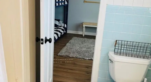 Коттедж с 4 комнатами 3/4 Time - 4 Br Home