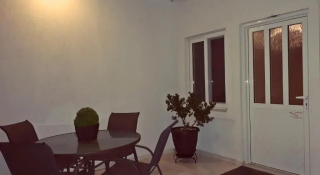 Emmas Airport Studio, Забронировать Отель Спата Спата - Артемида