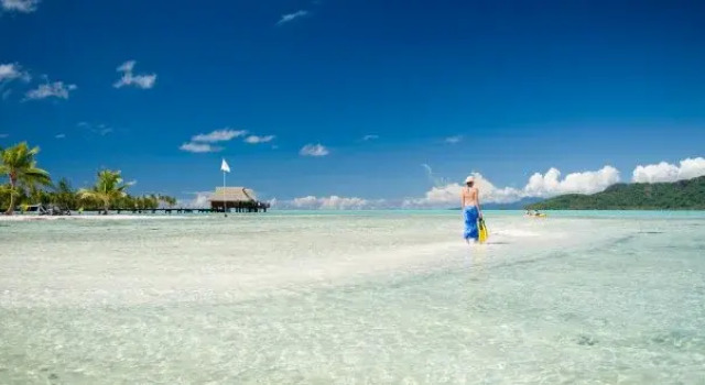 Vahine Island Resort, Prenota Resort Hotel a Raiatea con piscina, Piscina